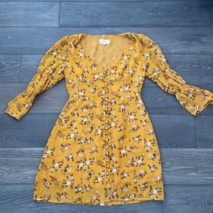 3/4 sleeve super cute button down dress